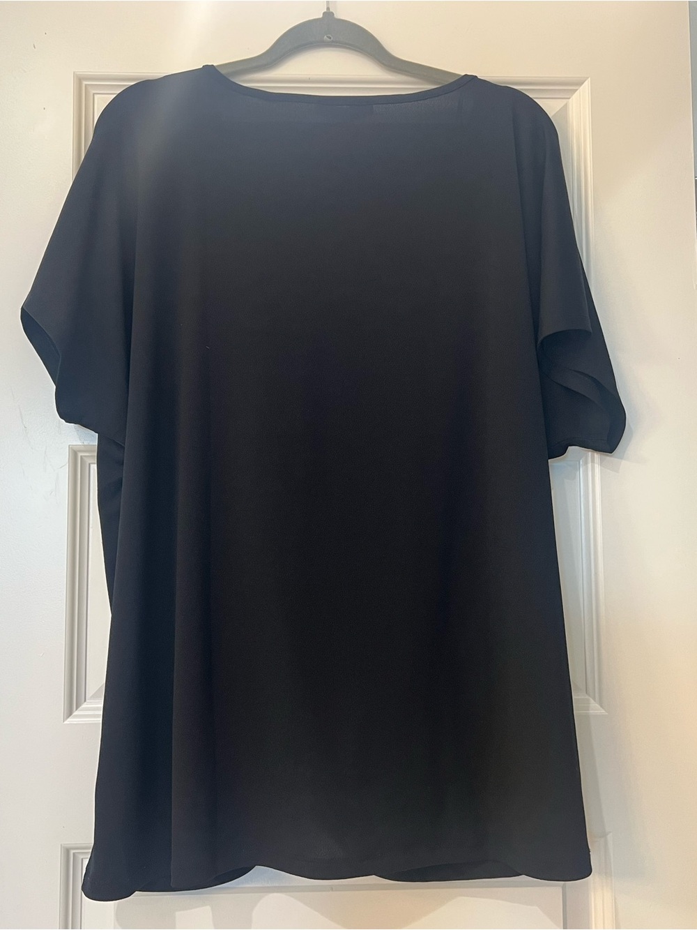 Tahari Woman Black Short Sleeve Blouse with Flutter Sleeves